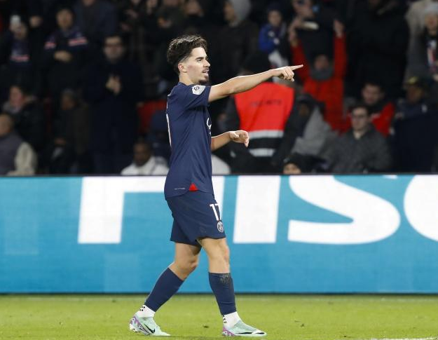 一项有尊严 一项有尊严