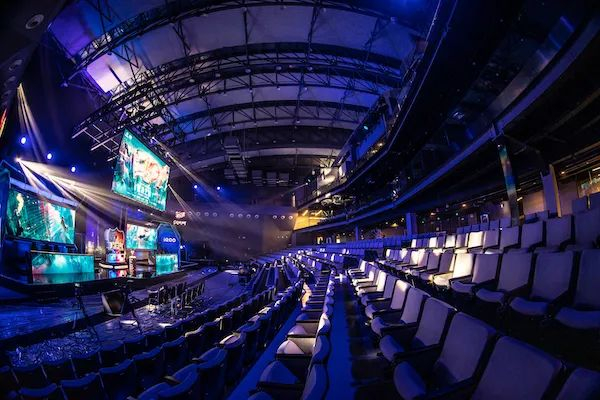 汤普森如预 汤普森如预